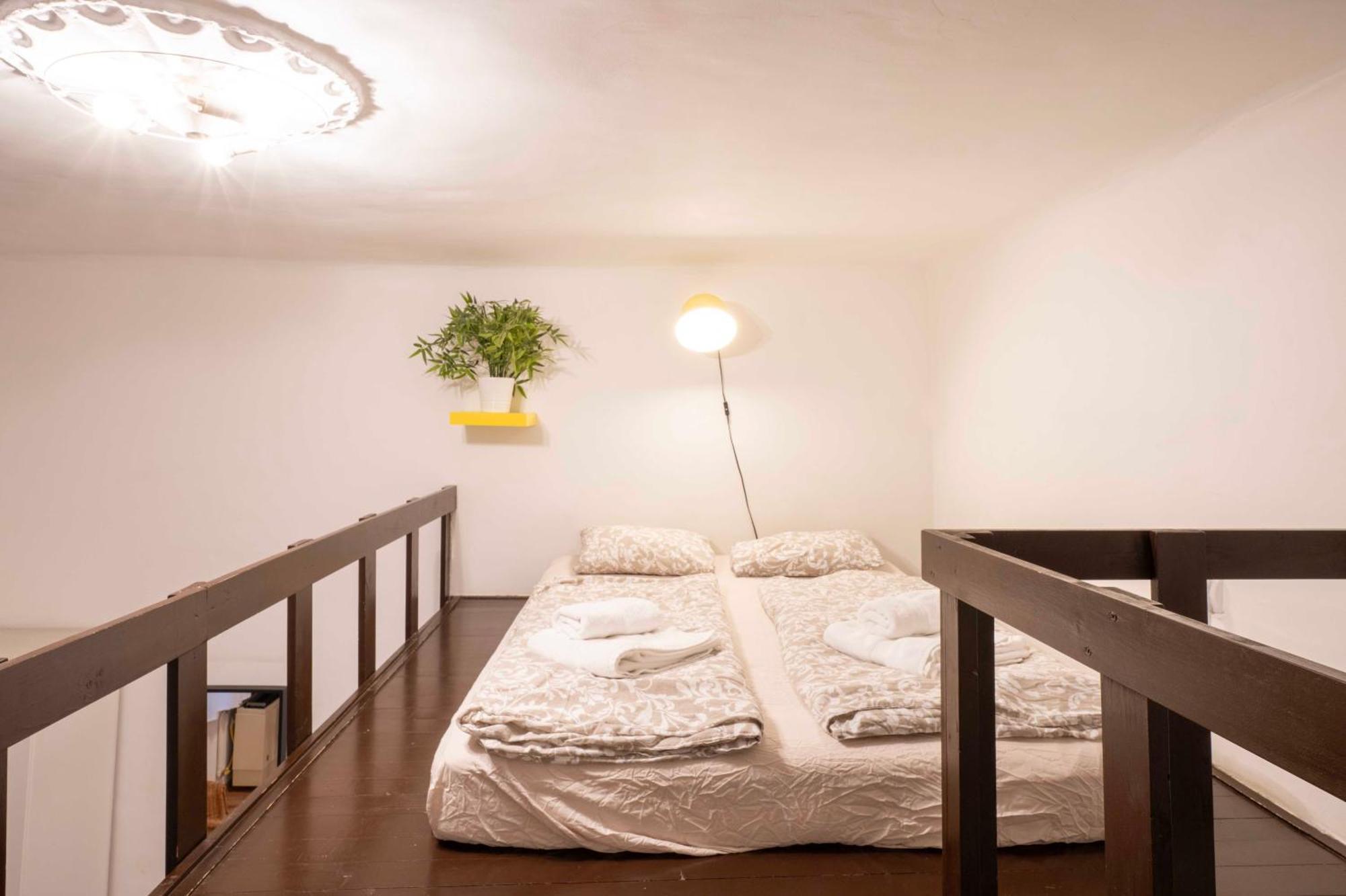 Quiet Cozy Apartment In Party Street E1 Будапеща Екстериор снимка