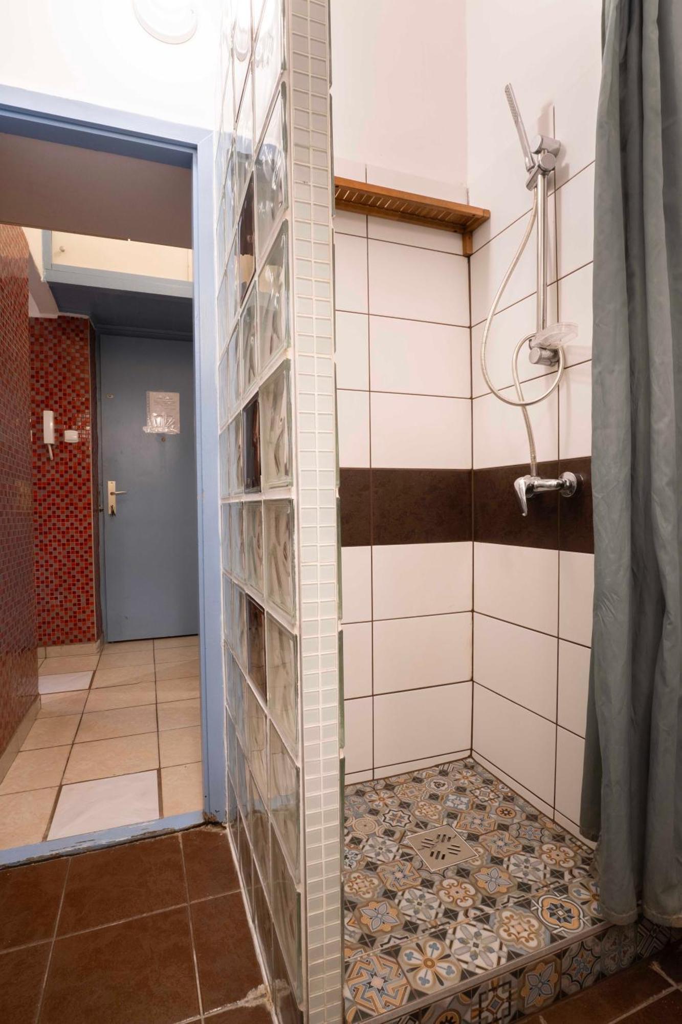 Quiet Cozy Apartment In Party Street E1 Будапеща Екстериор снимка