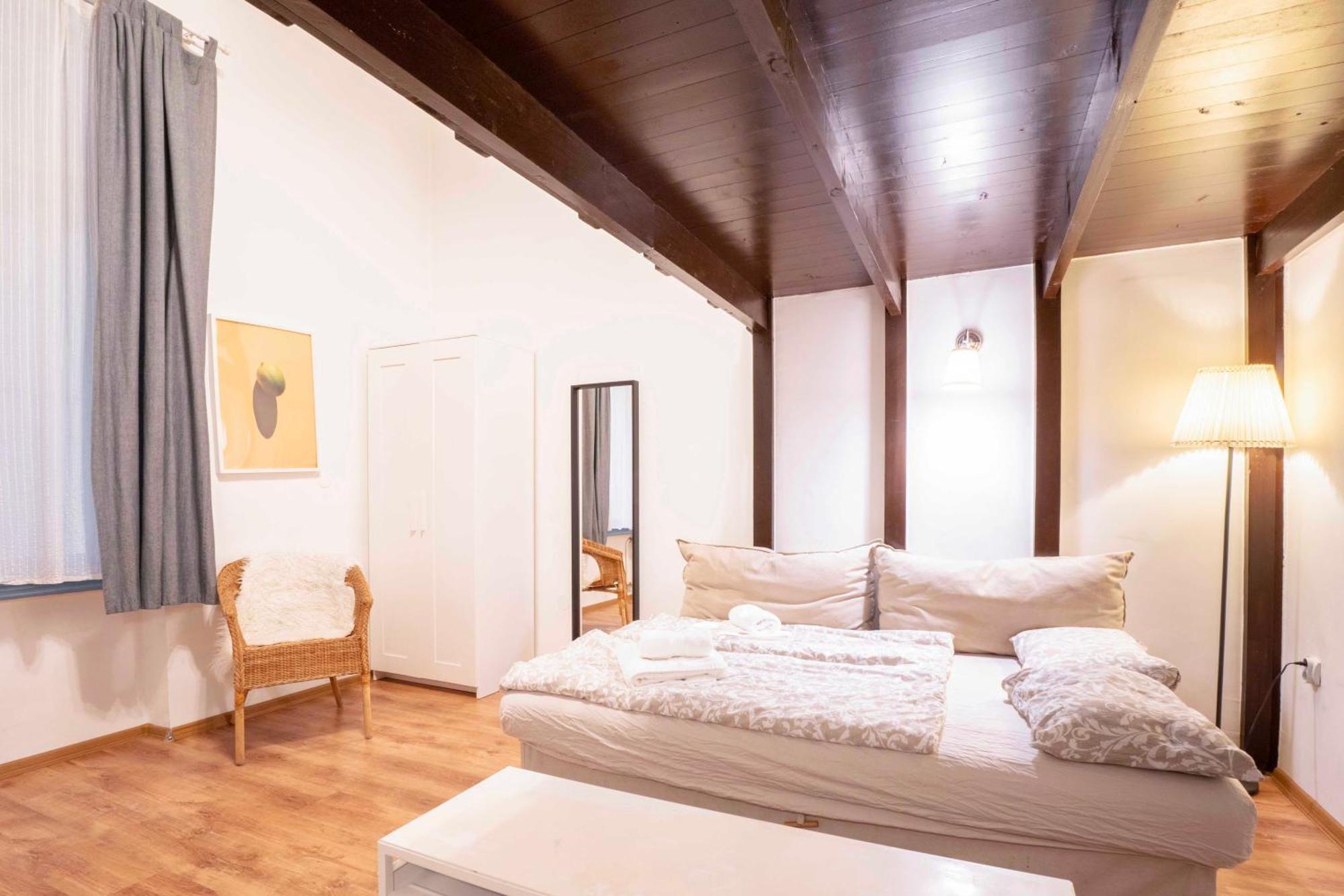 Quiet Cozy Apartment In Party Street E1 Будапеща Екстериор снимка